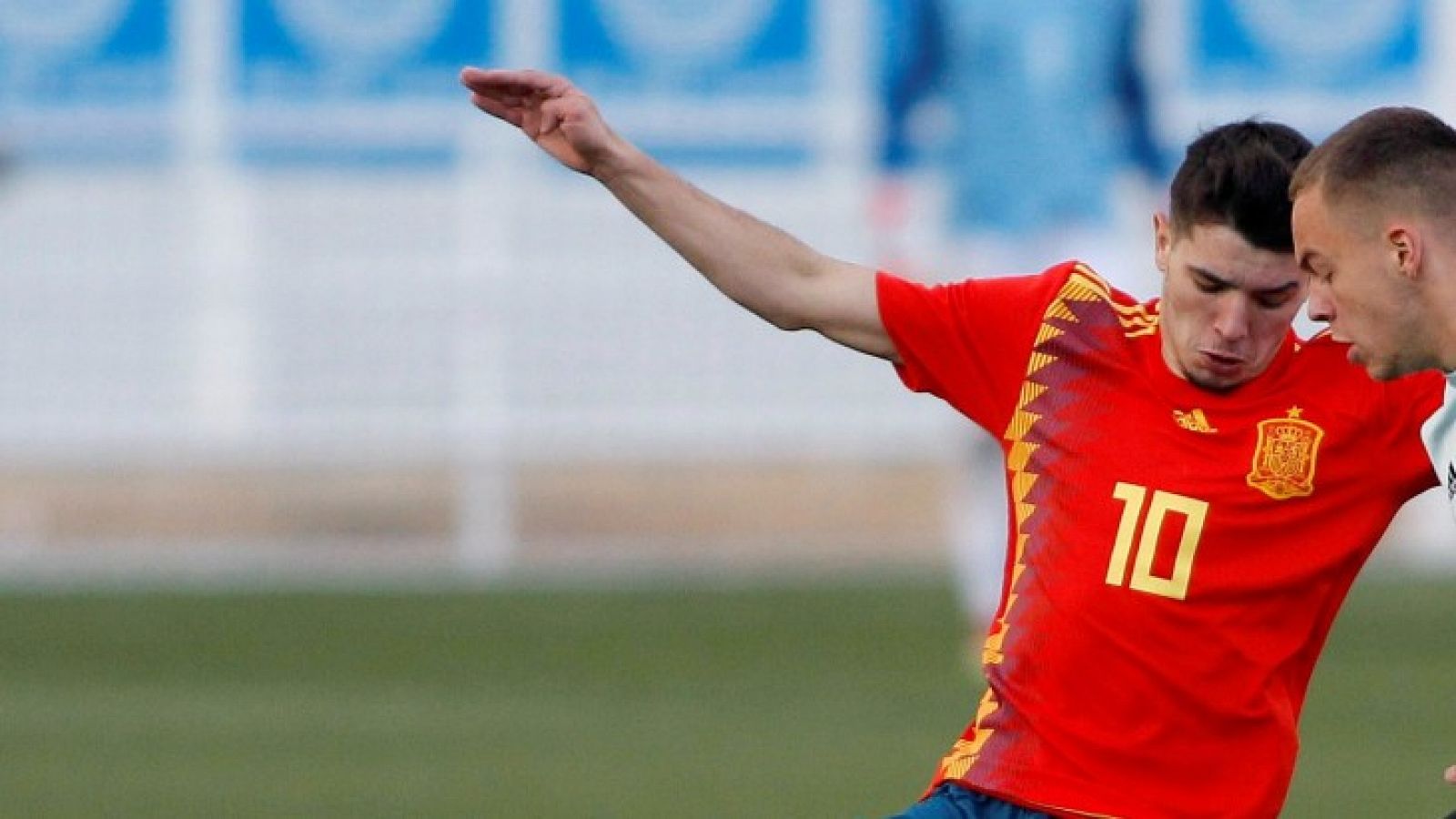 Imagen del jugador Brahim Díaz con la camiseta de la selección española Sub-21.