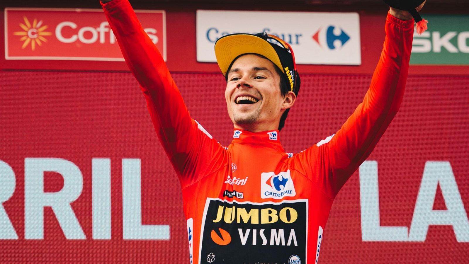 Roglic celebra su triunfo en la Vuelta 2020