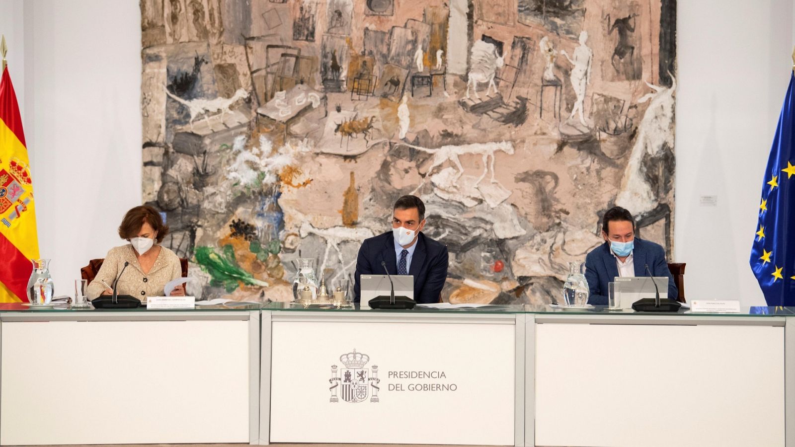 El Consejo de Ministros aprueba un nuevo estado de alarma Pedro Sánchez preside la reunión del Consejo de Ministros que ha aprobado un nuevo estado de alarma en España.