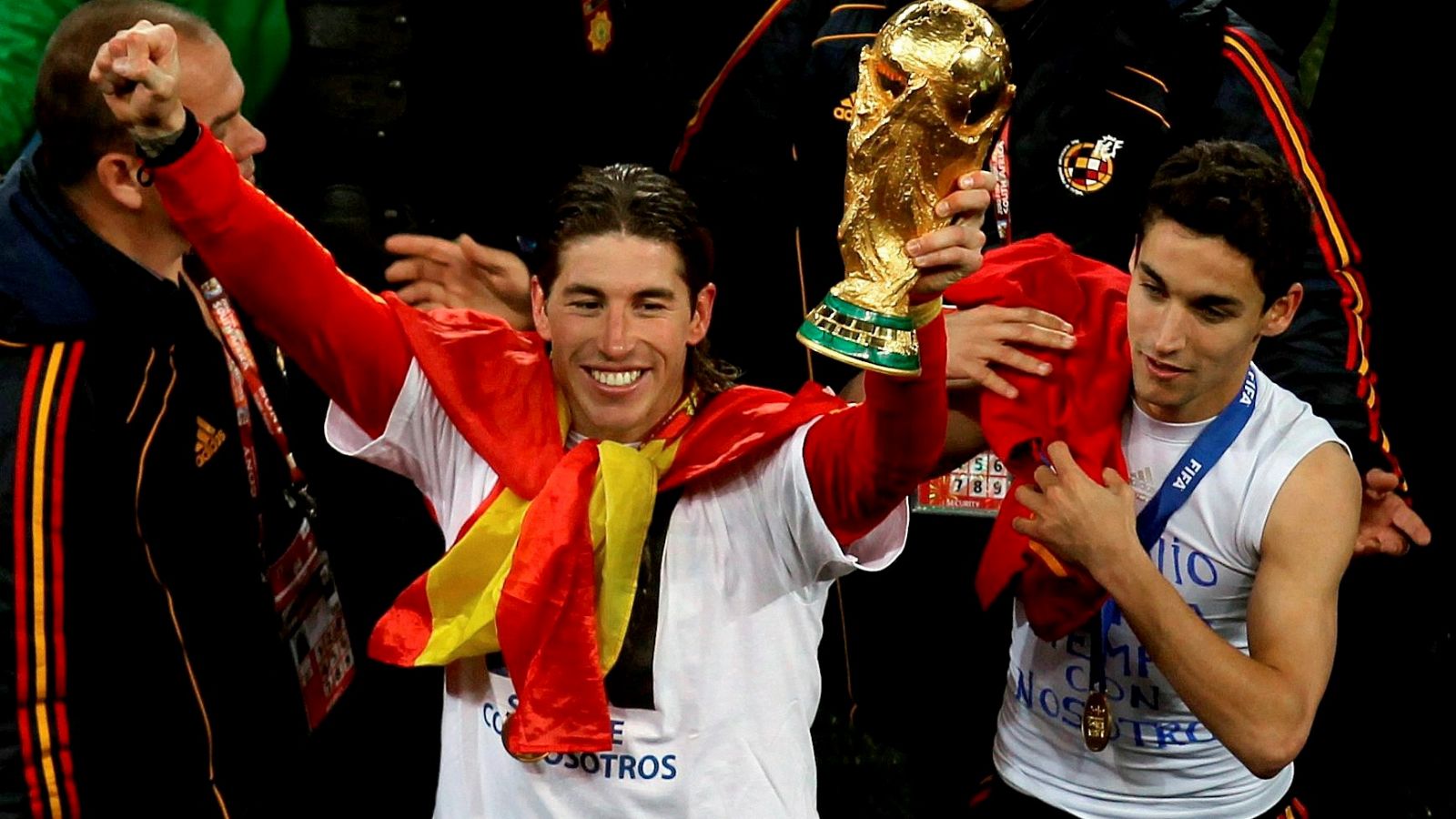 Sergio Ramos (i) y Jesús Navas (d), supervivientes de la final del Mundial 2010, aunque el segundo baja por lesión.
