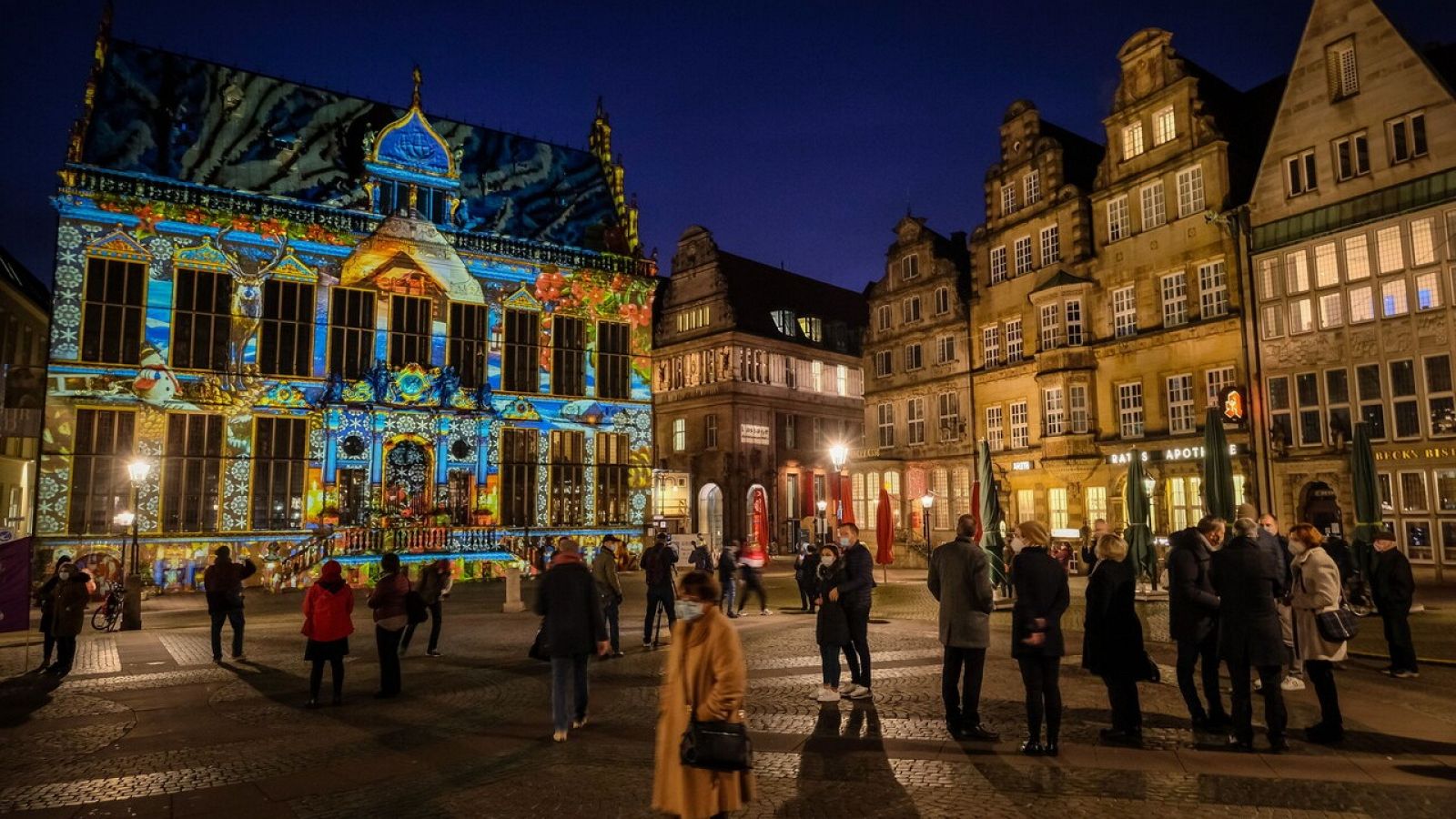 La ciudad alemana de Bremen se ilumina por Navidad