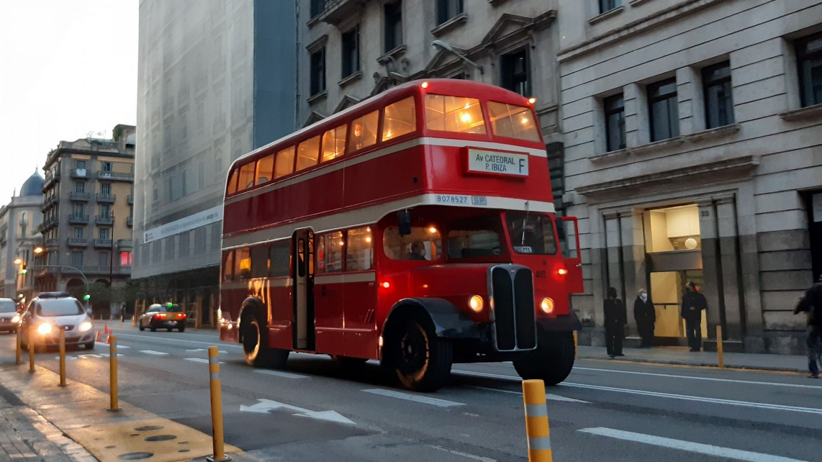 El autobus pertenece a la firma inglesa ACLO y se fabricó en 1948