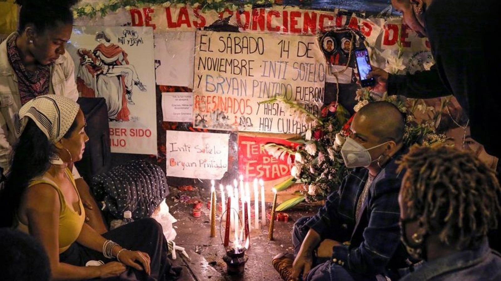 Un mes sin identificar a los responsables de la muerte de los dos jóvenes peruanos