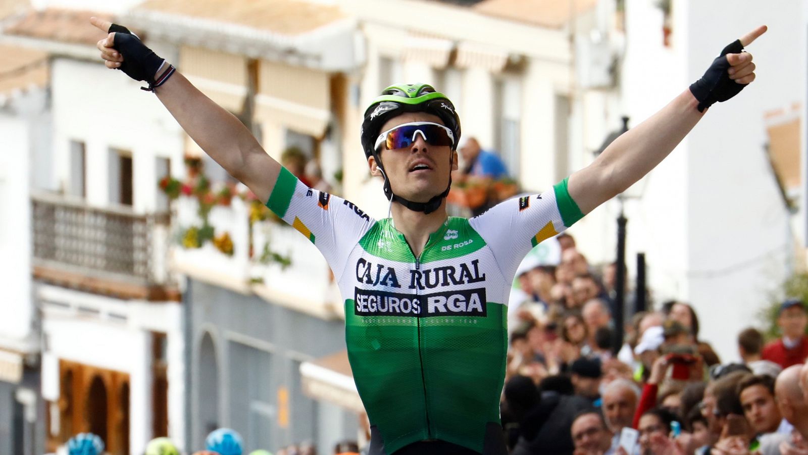 Gonzalo Serrano, en su victoria en la Vuelta a Andalucía.