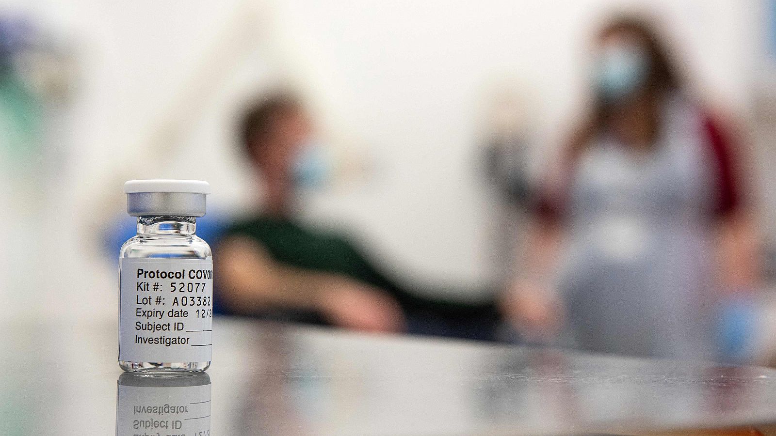 La vacuna de Oxford/AstraZeneca será la segunda en administrarse en el Reino Unido.