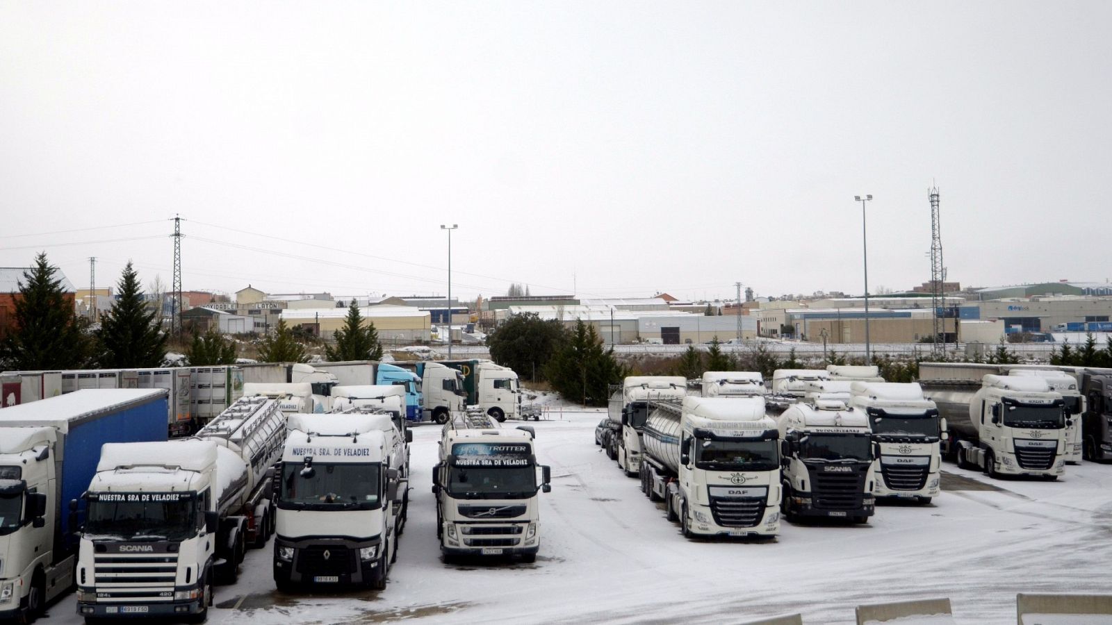   Camiones retenidos en el Centro de Transportes de Segovia