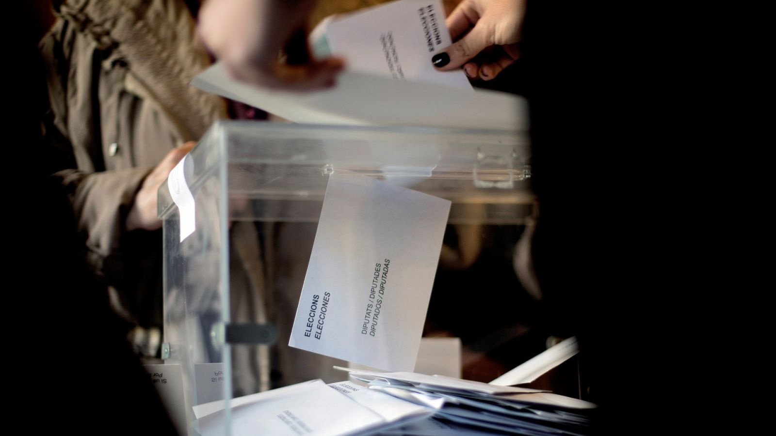 Mesa electoral en las elecciones catalanas de 2017.