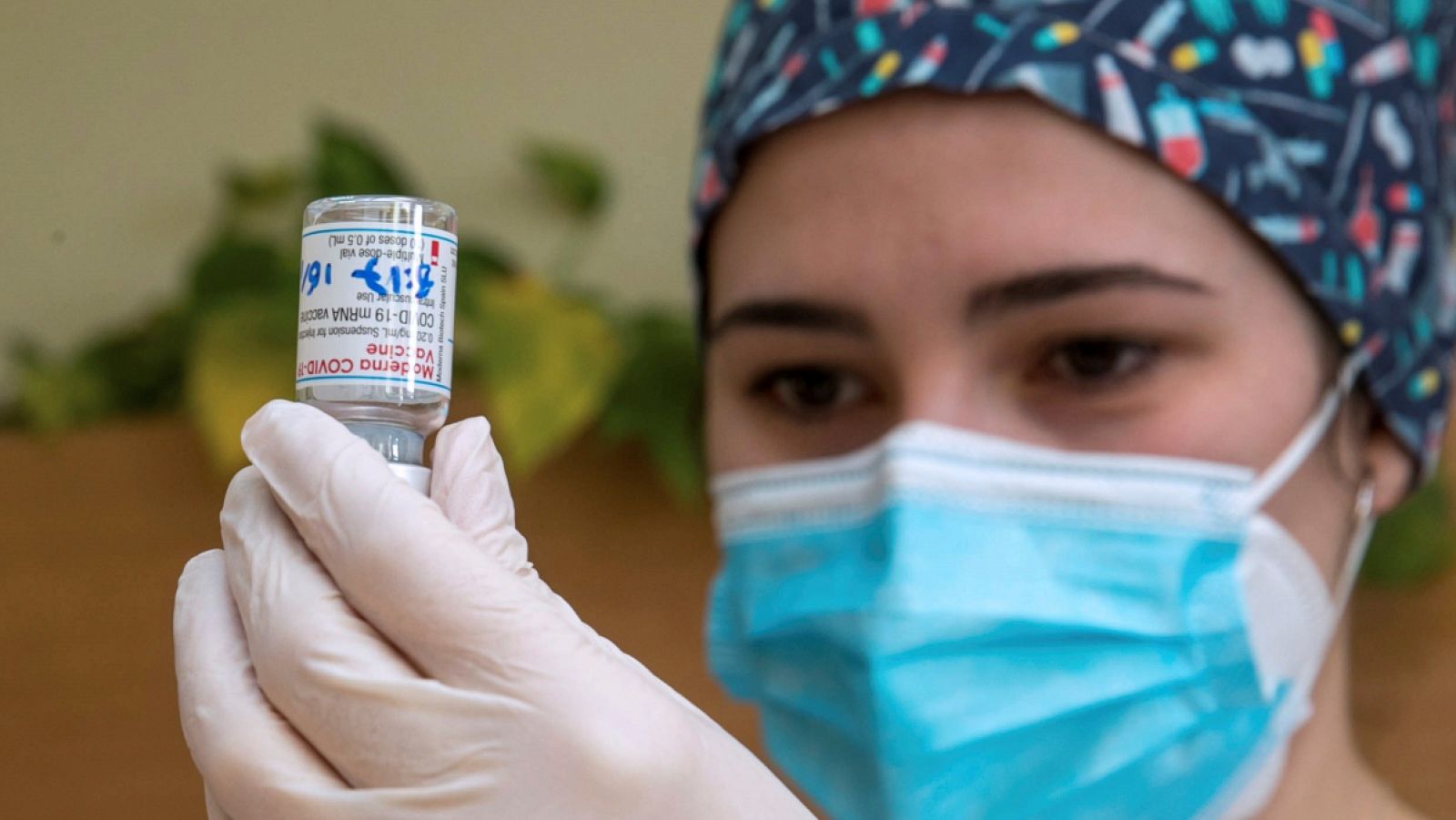 El reparto de la vacuna de Pfizer se ajustará tras anunciar la farmacéutica un retraso en su producción