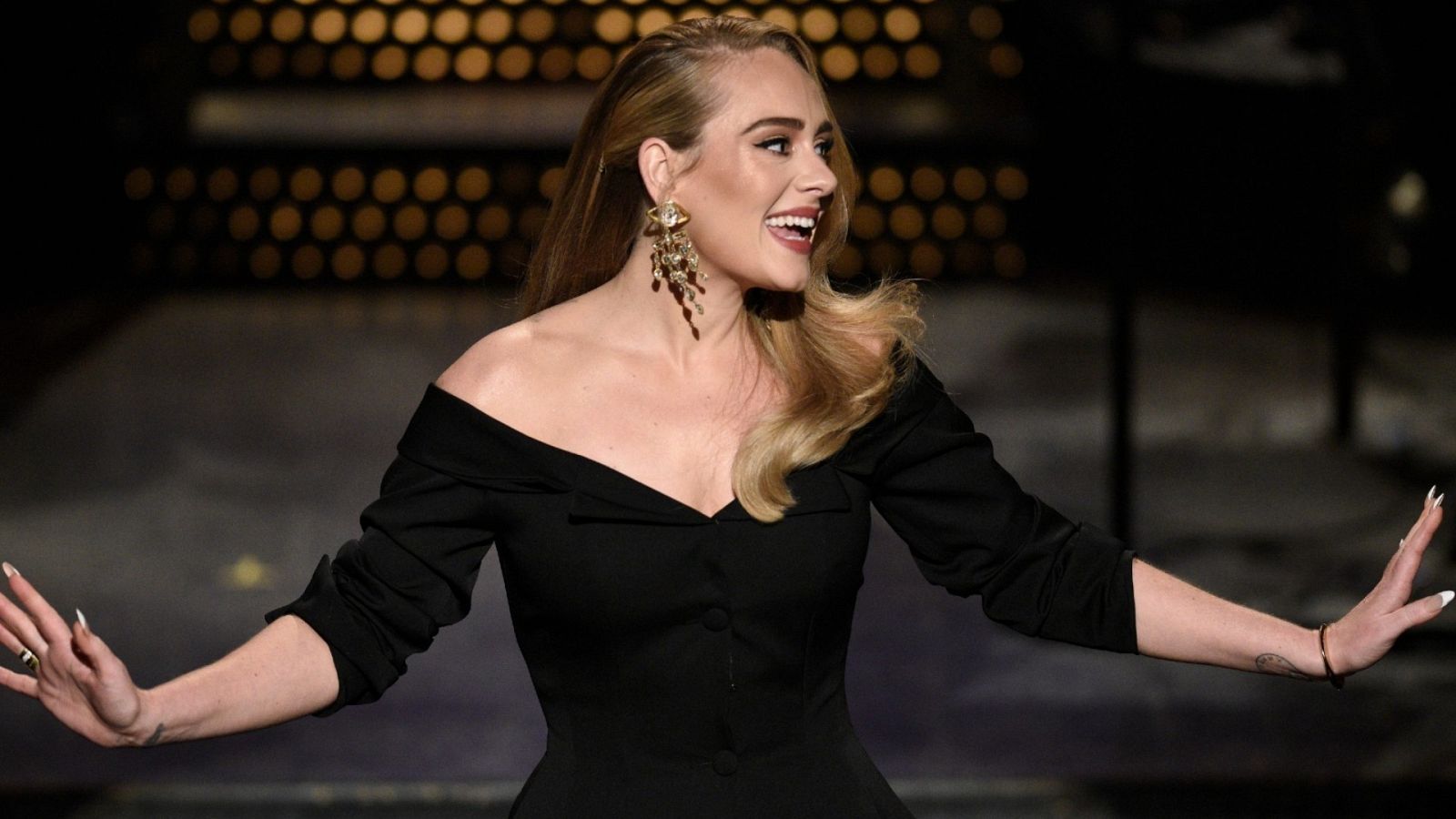 Adele reveló en Saturday Night Live su impactante cambio de imagen en 2020