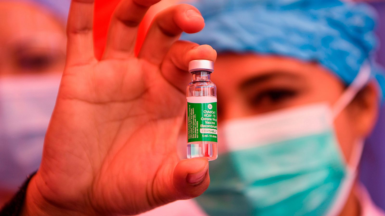 Se espera que la vacuna de Oxford/AstraZeneca se convierta en la tercera que se comercializa en la UE.