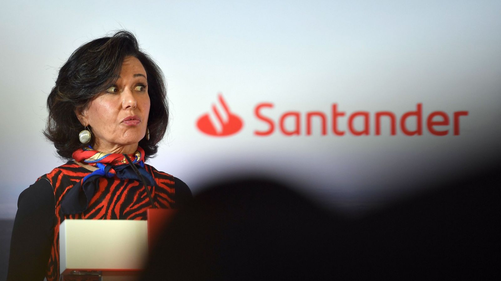 La presidenta del Santander, Ana Botín, presenta las primeras pérdidas anuales del banco