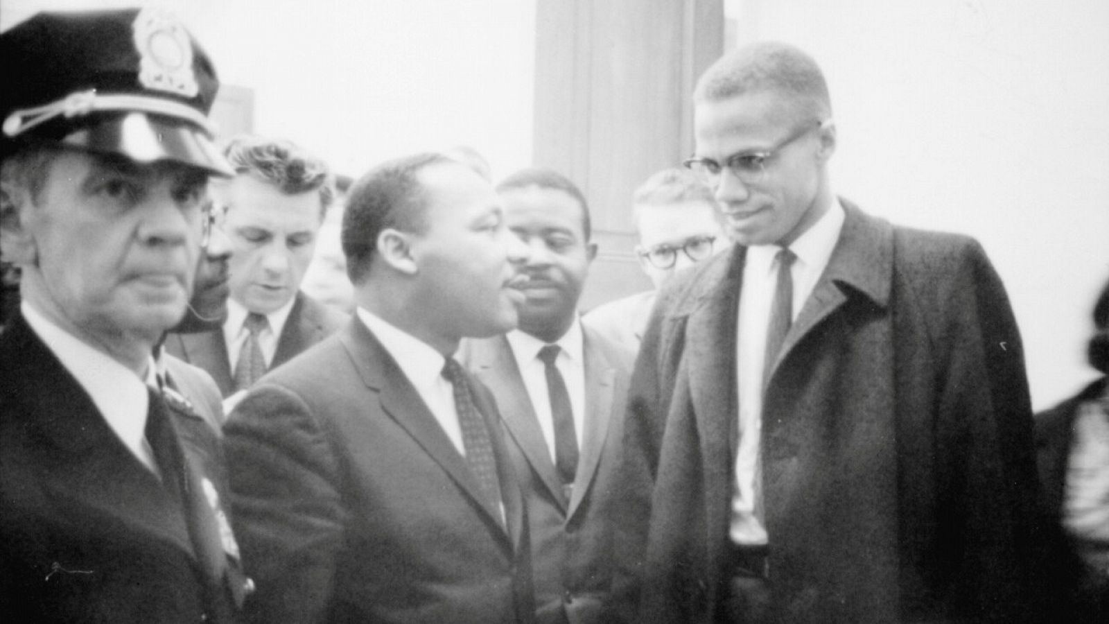 Malcolm X (derecha), junto a Martin Luther King en 1964