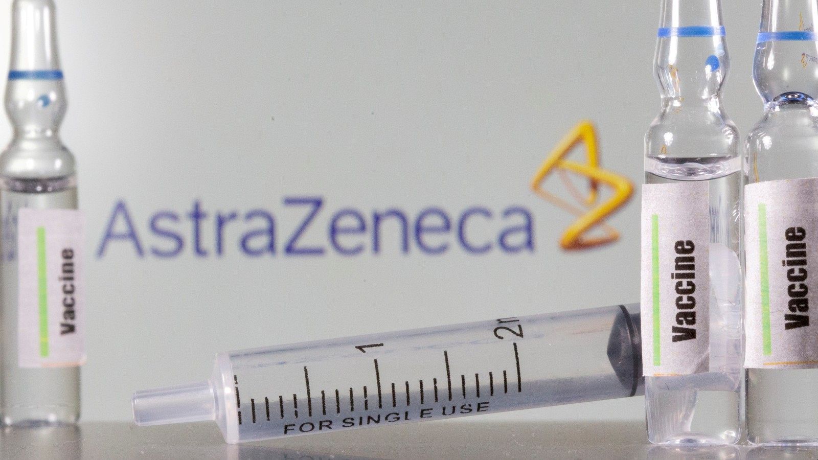 Viales con las dosis de la vacuna de AstraZeneca.