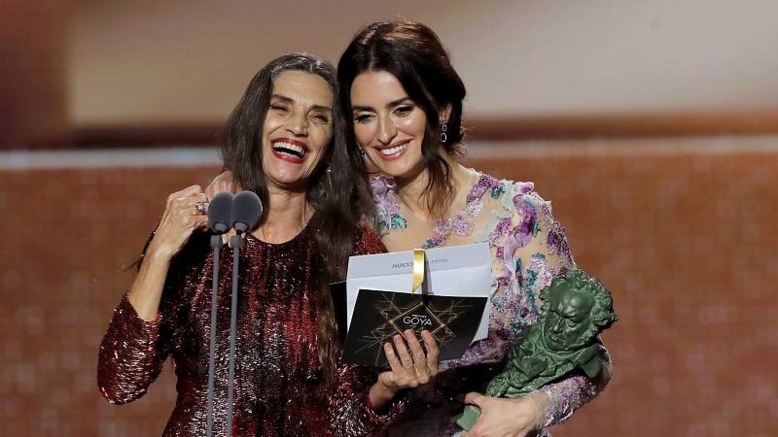 Ángela Molina y Penélope Cruz volverán a ser protagonistas, como en la gala de 2020