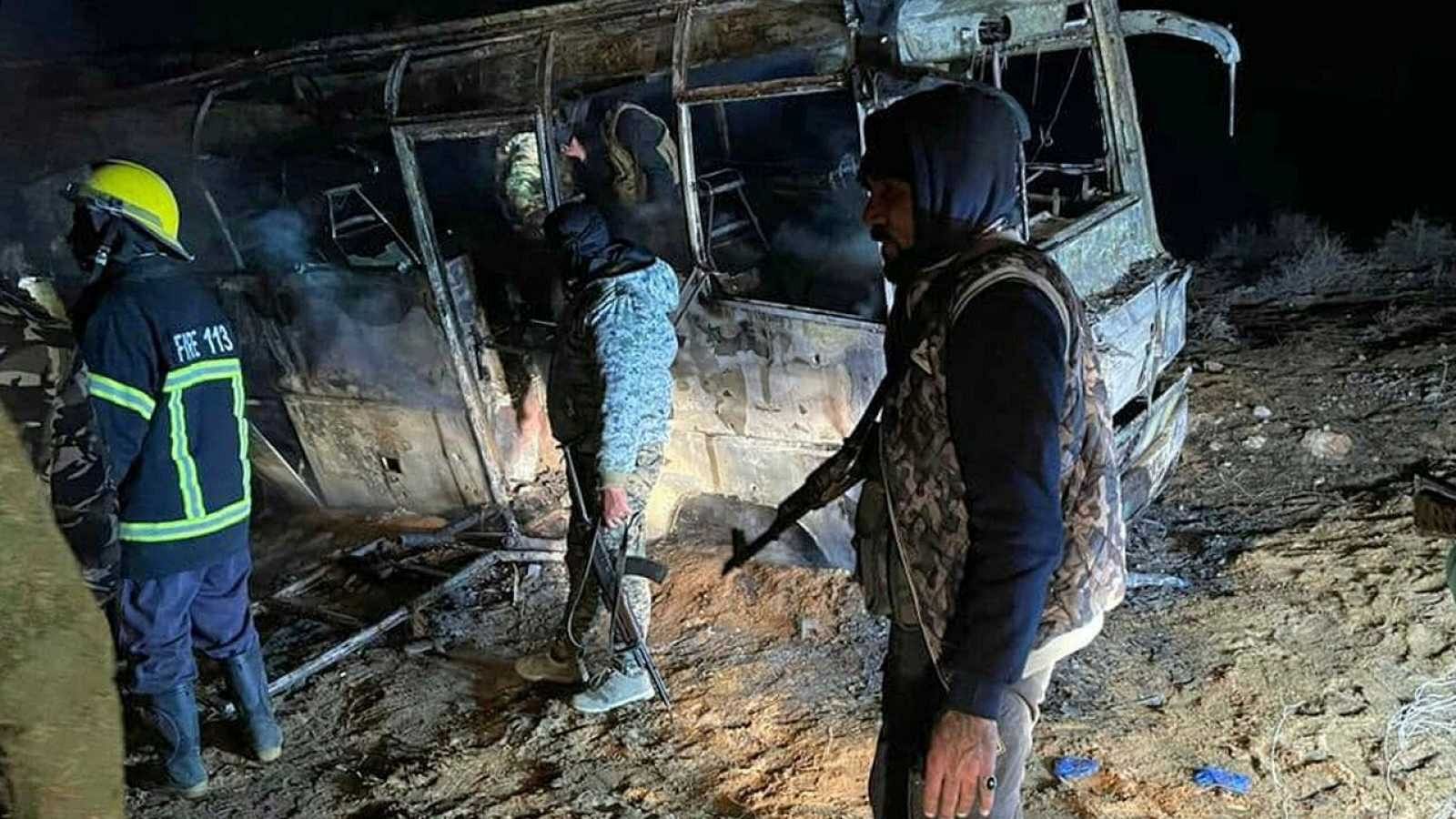 Imágenes de archivo de un autobús atacado en otro atentado en Siria