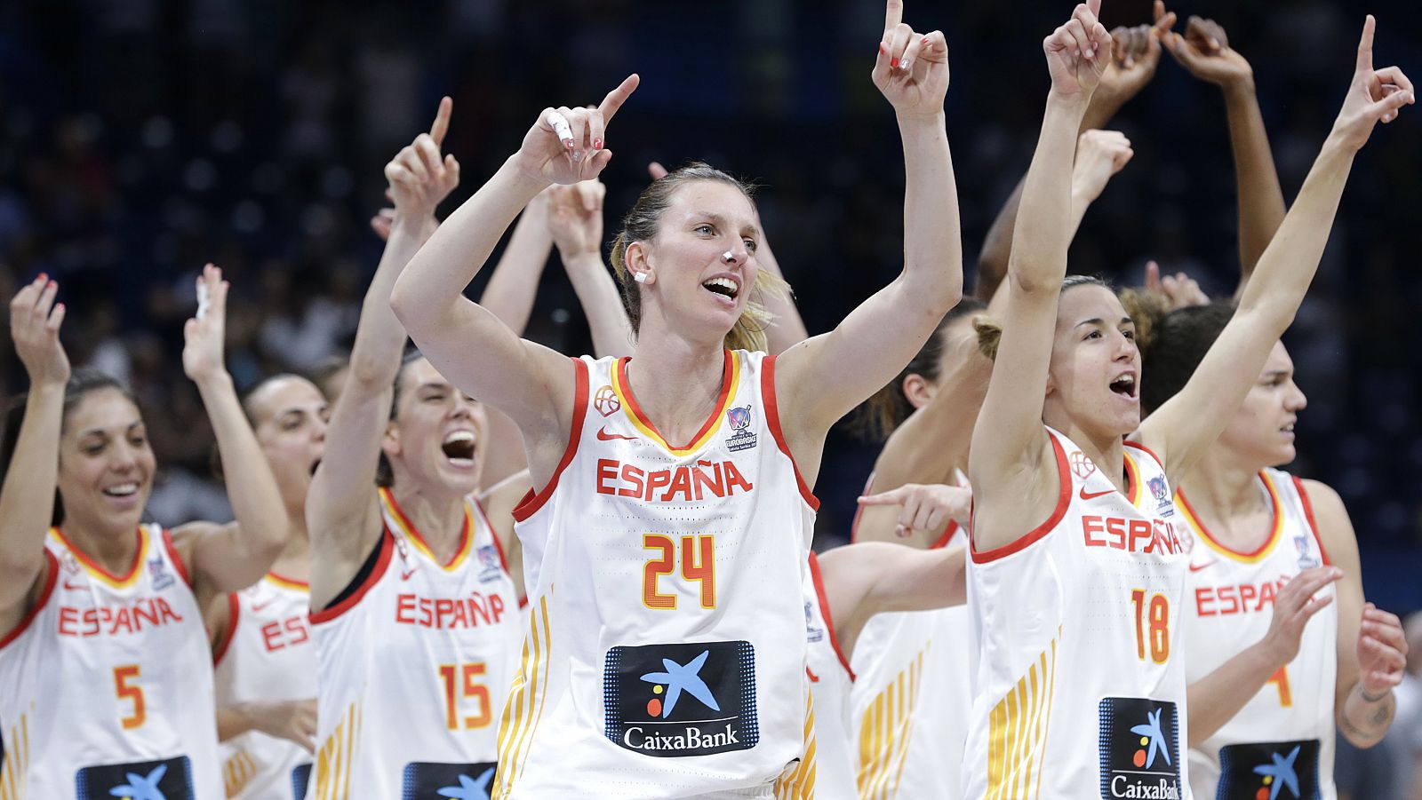 Las jugadoras españolas celebran su triunfo en el pasado Eurobasket 2019.