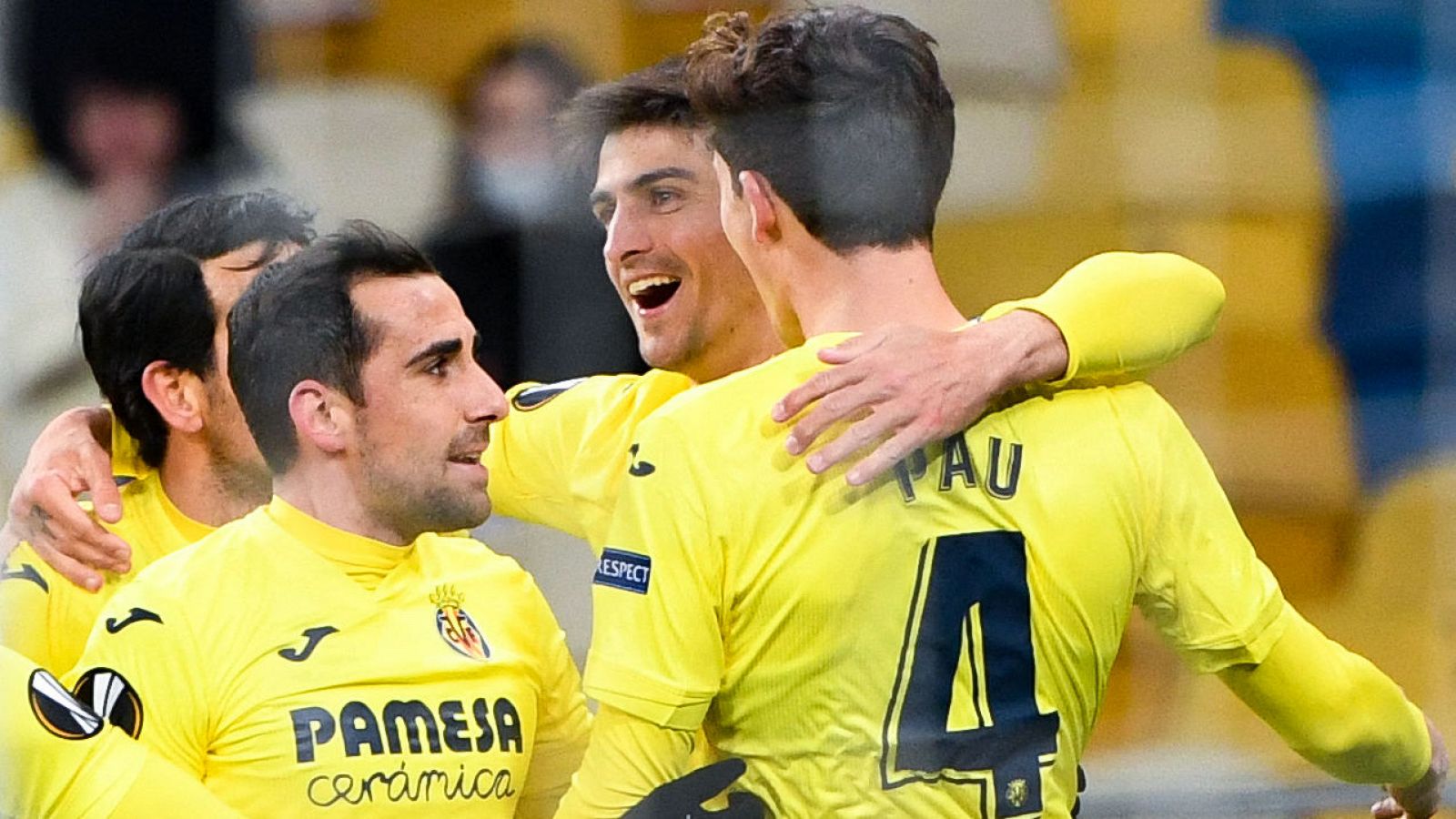 Los jugadores del Villarreal celebran un gol en Kiev