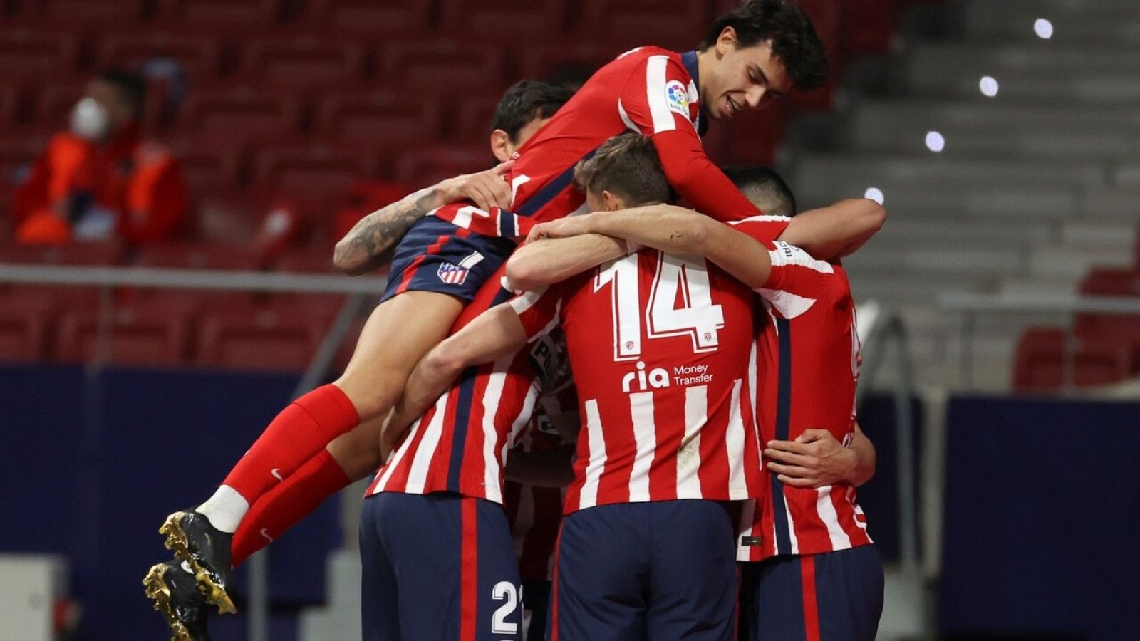 El Atlético aumentó su ventaja en Liga tras ganar el partido aplazado al Athletic.