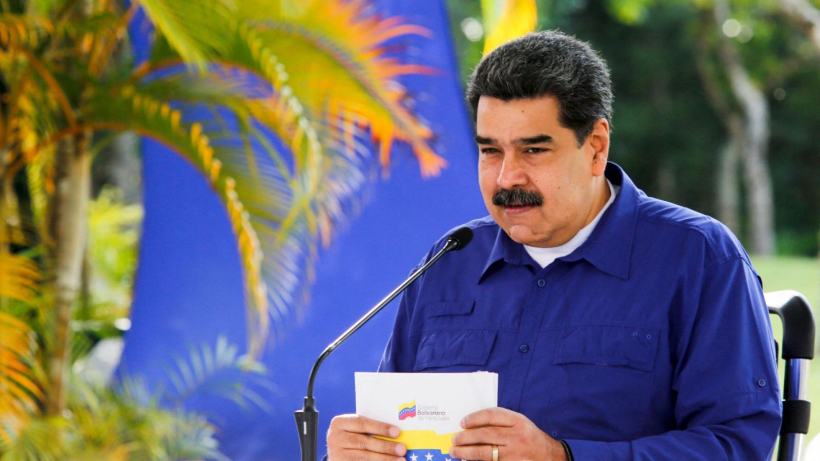 El presidente de Venezuela, Nicolás Maduro, dando un discurso el 21 de marzo de 2021 en el Palacio de Miraflores, Caracas.