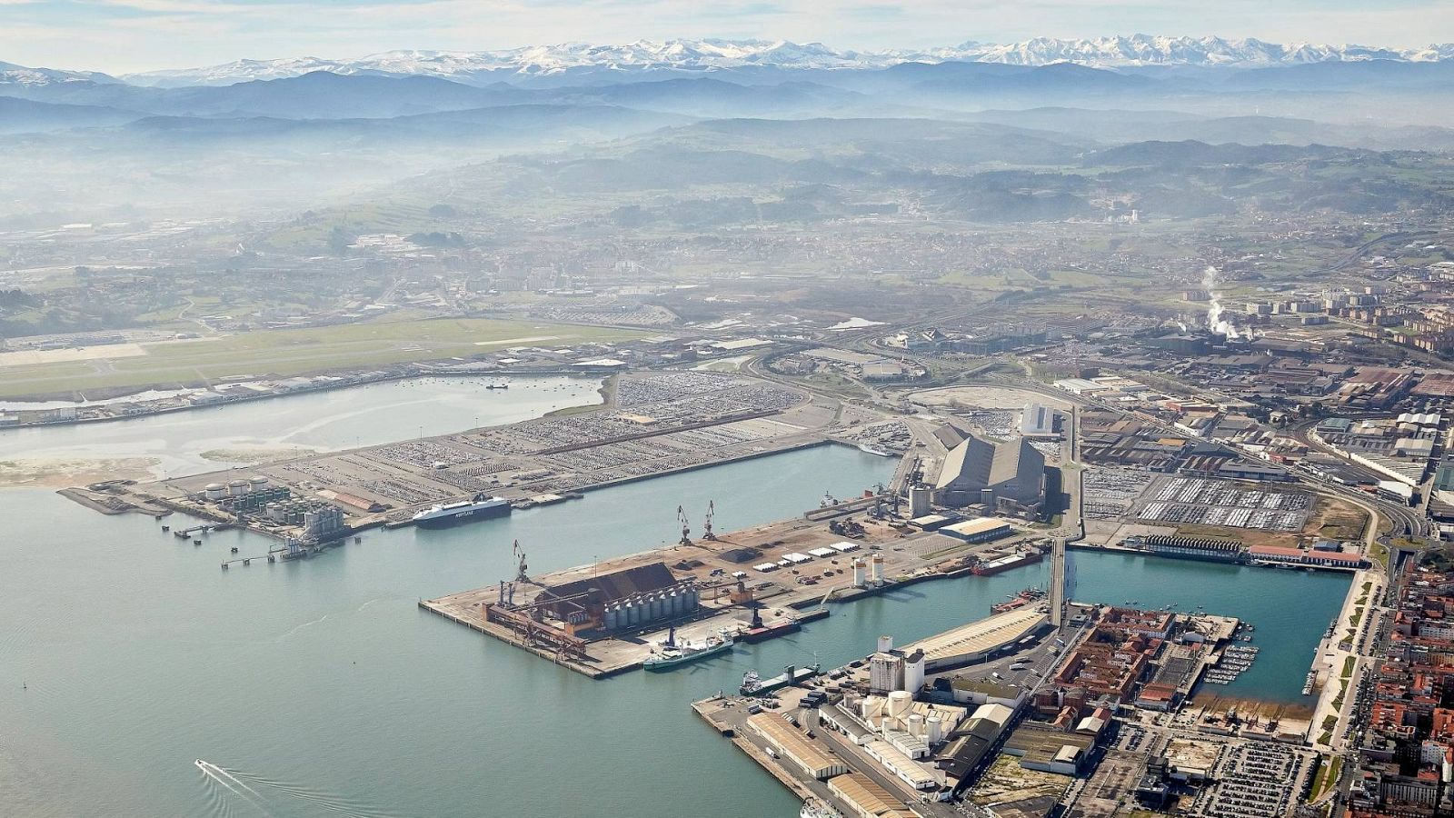 El Puerto de Santander mejora su eficiencia energética