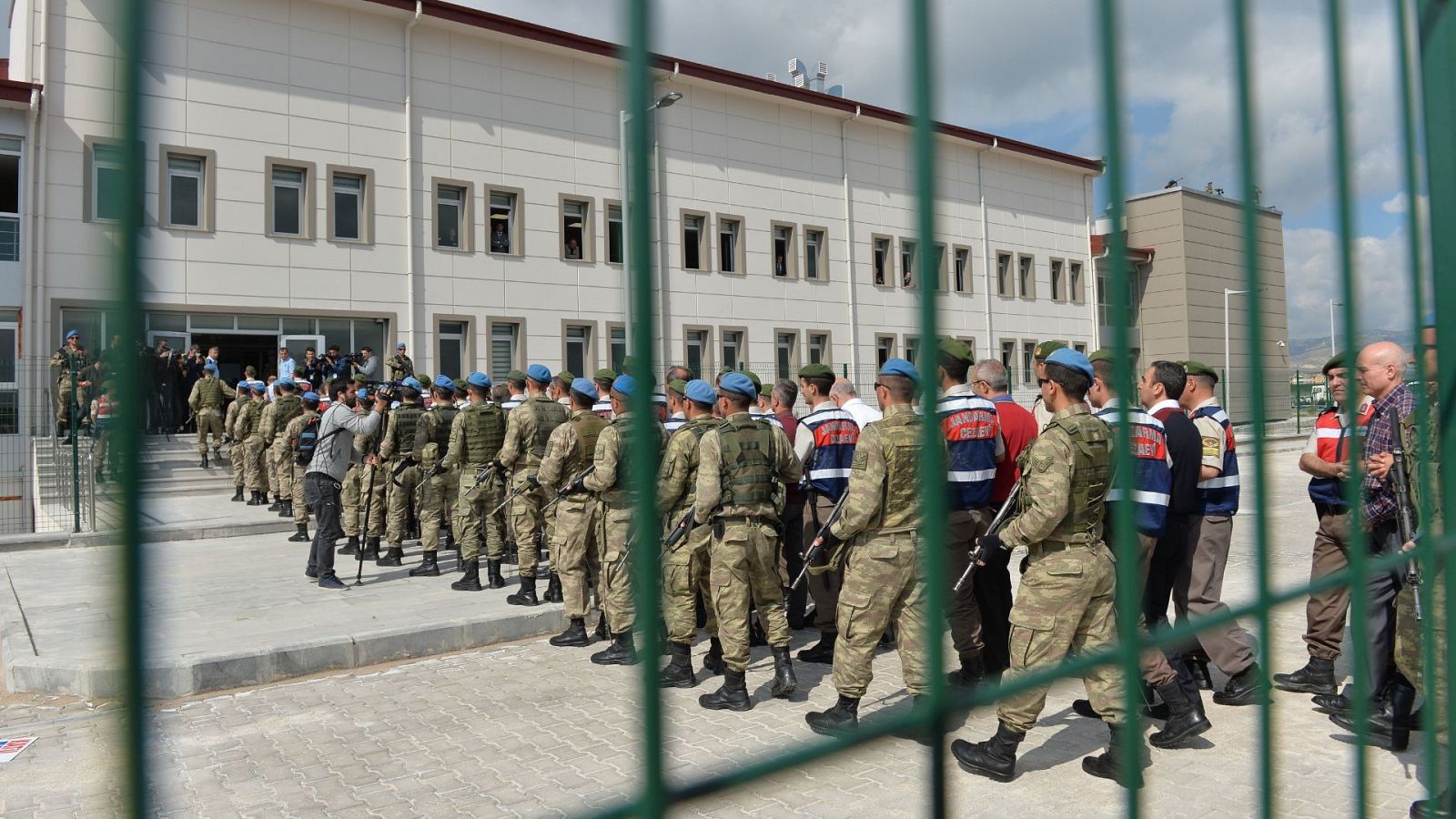Militares turcos detenidos por su participación en el intento de golpe de Estado de 2016