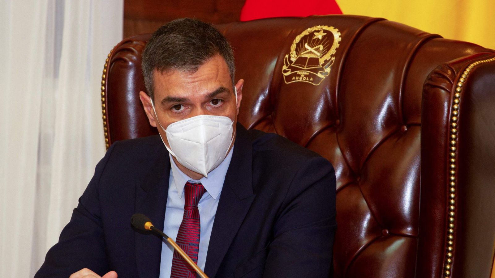 El presidente del Gobierno, Pedro Sánchez, durante su visita oficial a Angola