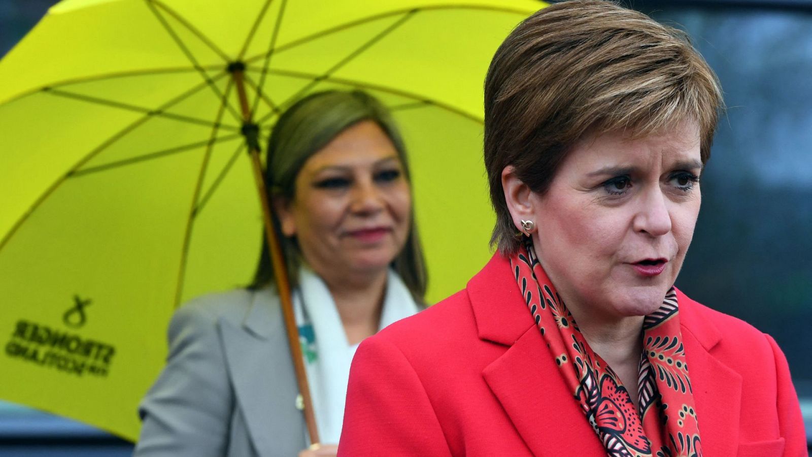 Nicola Sturgeon comparece ante los medios