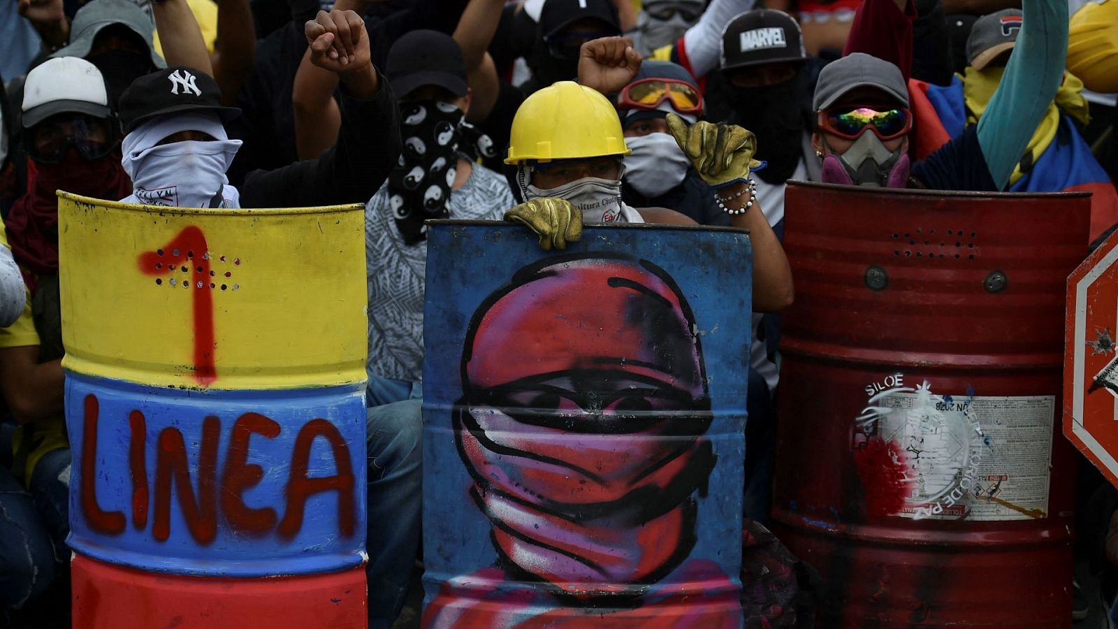 Manifestantes en una protesta contra el Gobierno del presidente colombiano, Iván Duque, en Cali 