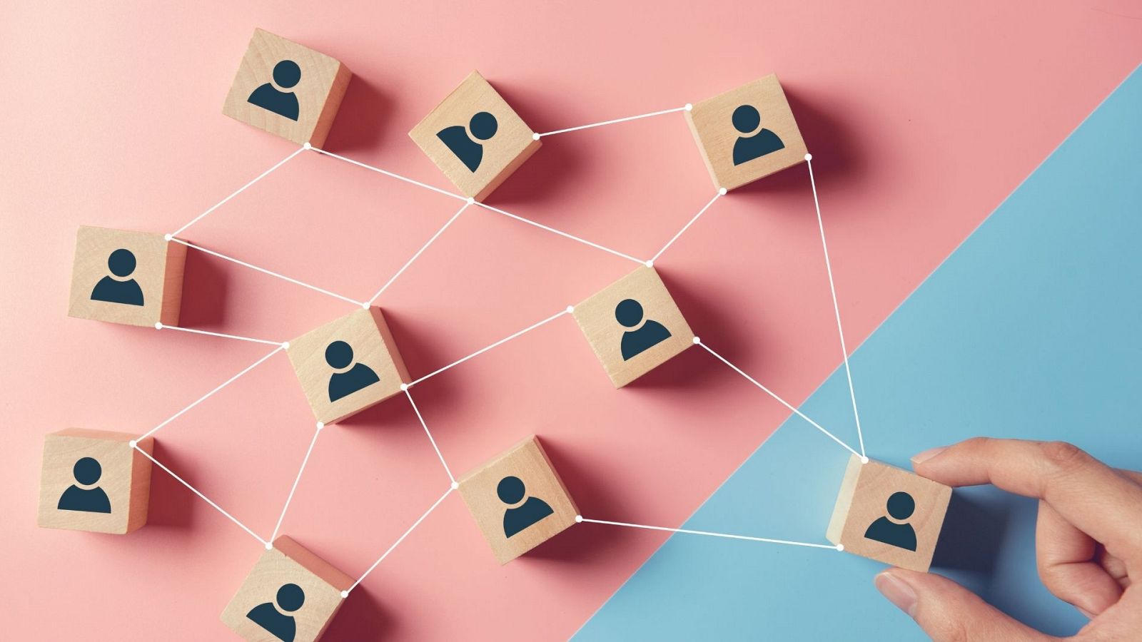 TikTok conecta a personas que hayan perdido el contacto gracias al efecto viral de su nuevo trend