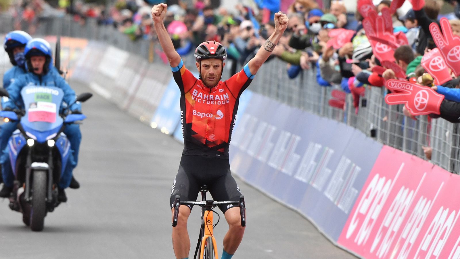 Damiano Caruso se lleva la penúltima etapa del Giro.