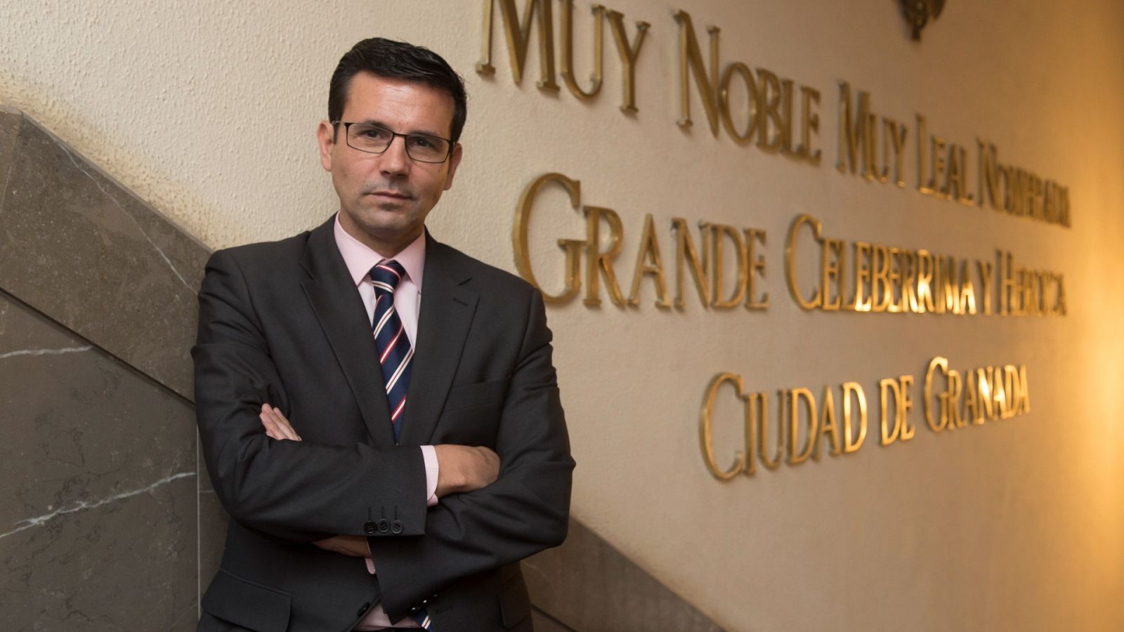 Francisco Cuenca (PSOE), elegido alcalde de Granada con apoyo de la izquierda y Cs