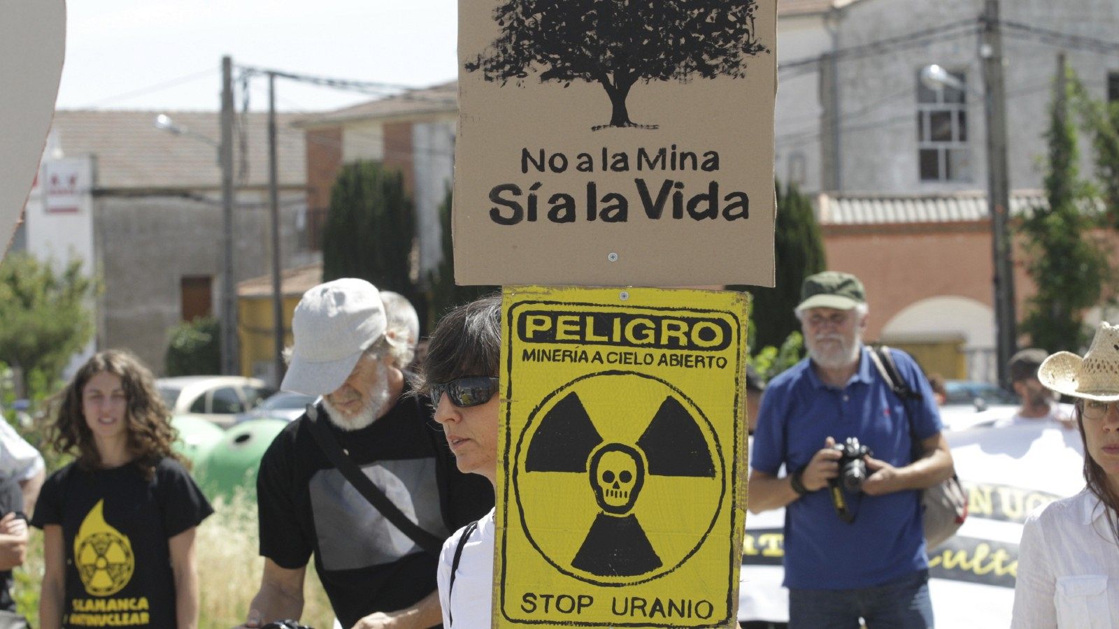 Protesta convocada por la plataforma Stop Uranio en 2017 contra la mina de Retortillo