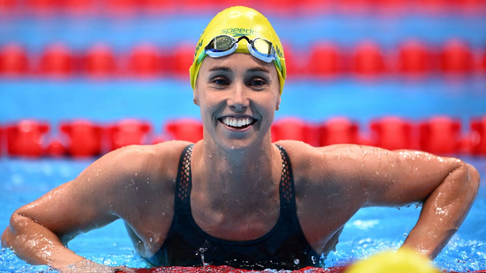 La nadadora australiana Emma McKeon, tras su victoria en los 50 metros libres