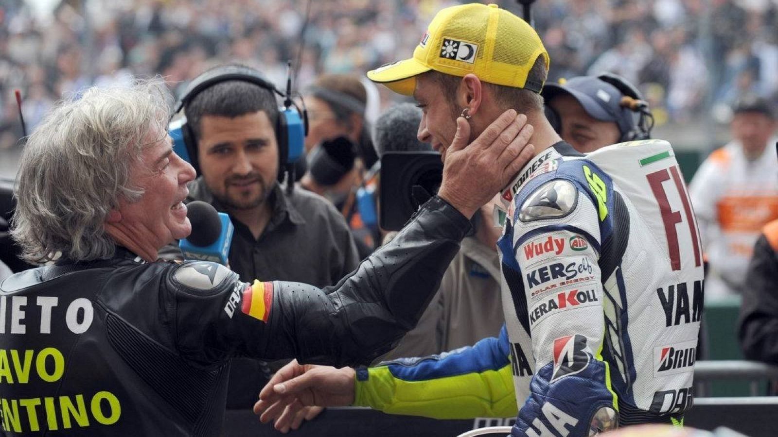  Valentino Rossi se retira de la competición después de 25 años subido a una moto