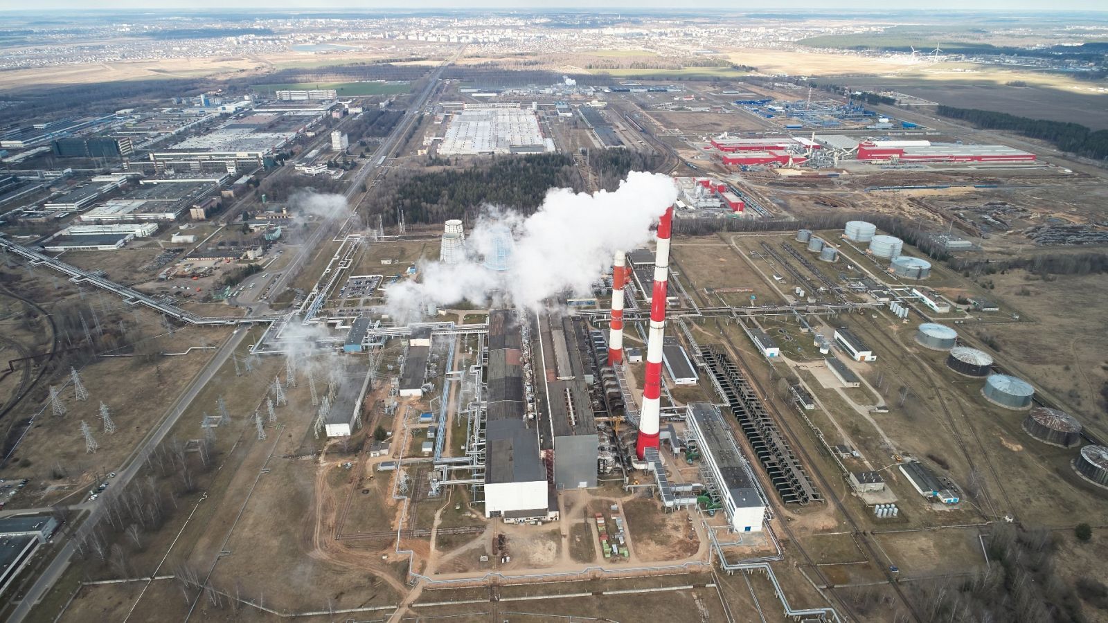 Emisiones de humo de una fábrica