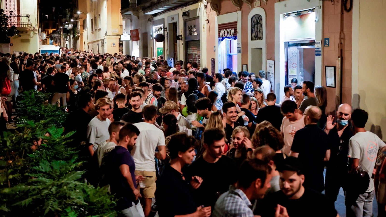 Aspecto de las fiestas del barrio Gràcia de Barcelona este sábado