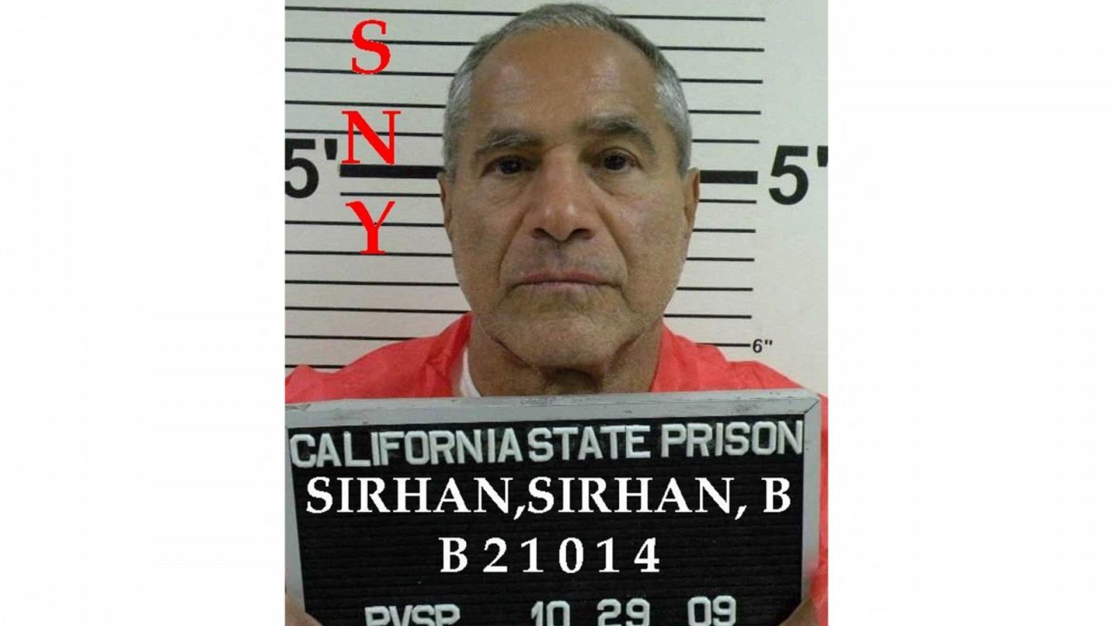 Imagen de archivo del 29 de octubre de 2009 de Sirhan Sirhan en una cárcel de California, Estados Unidos.