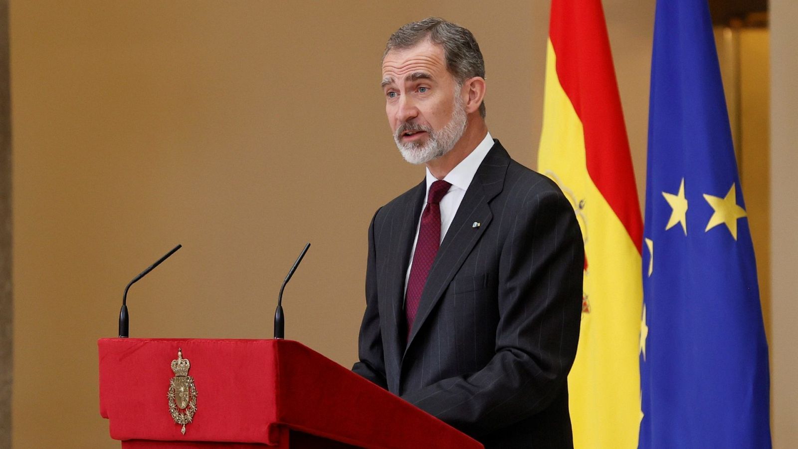 El rey Felipe VI pronuncia un discurso en el Palacio de El Pardo de Madrid