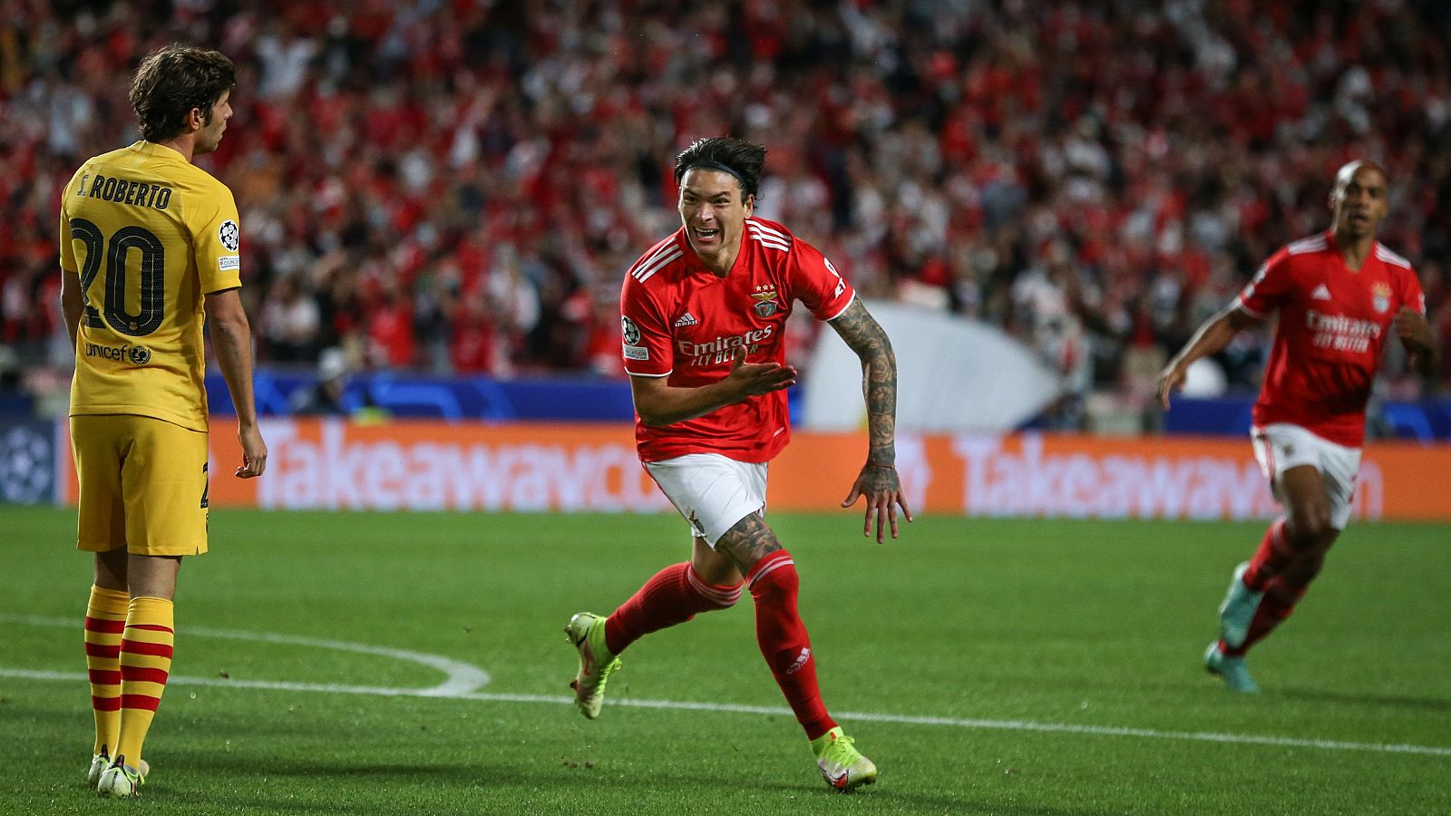 Darwin Núñez celebra el primer gol del Benfica.