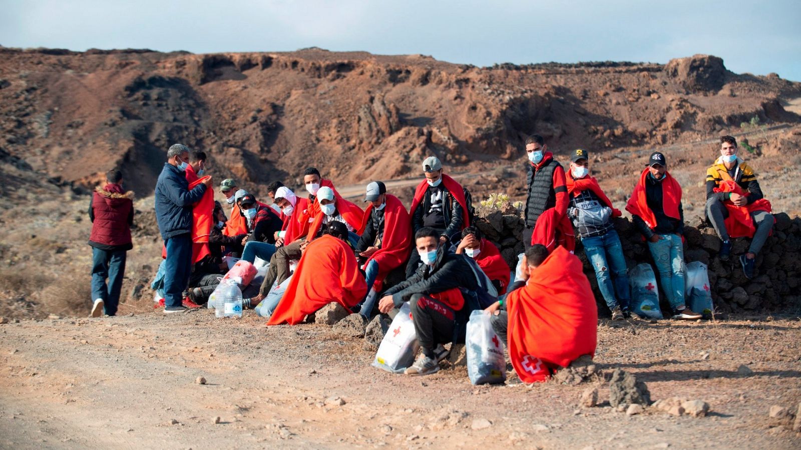 Llegada de patera a primer hora de la mañana y por sus propios medios a la zona de Jameos del Agua, en la costa norte de Lanzarote