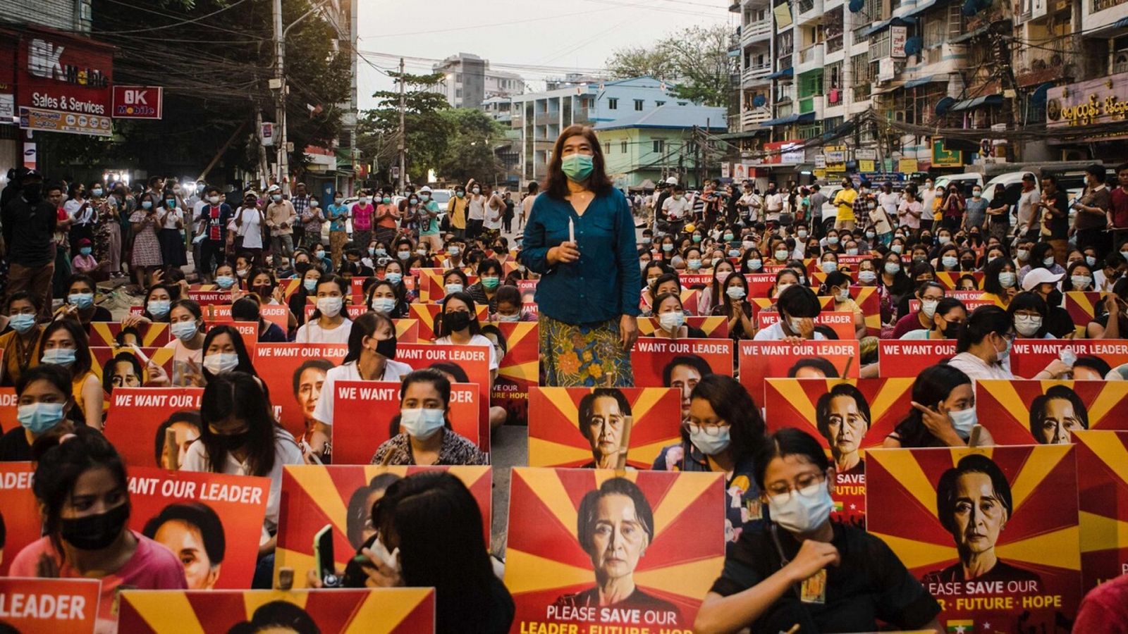 Imagen de archivo de una protesta contra el golpe militar en Myanmar. Foto: Colaborador/Afp