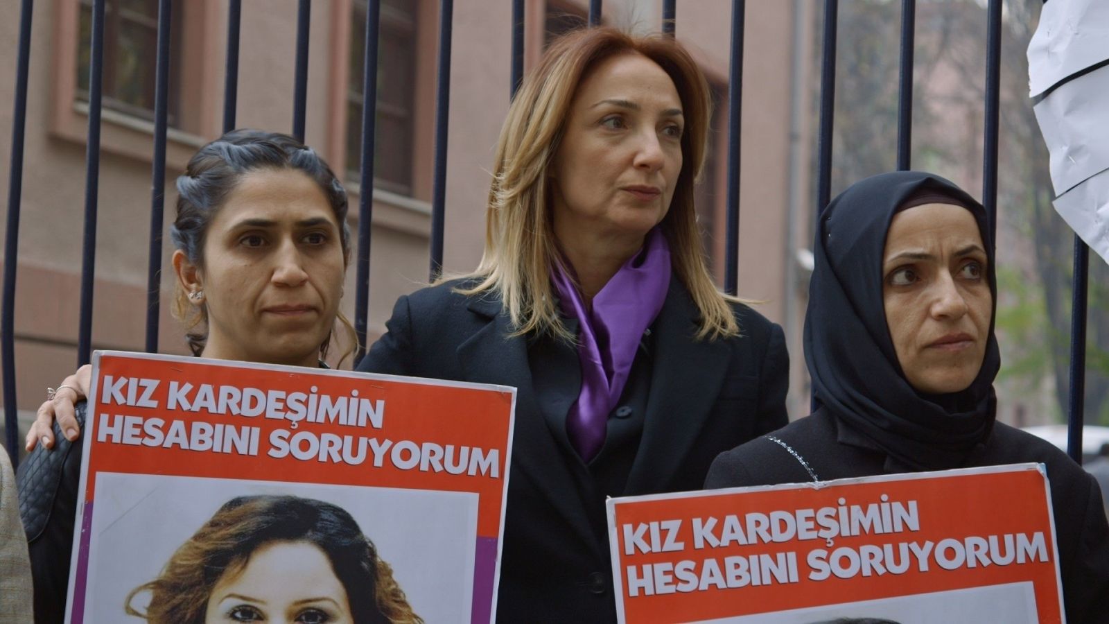 Mujeres en acto de protesta en Turquía 