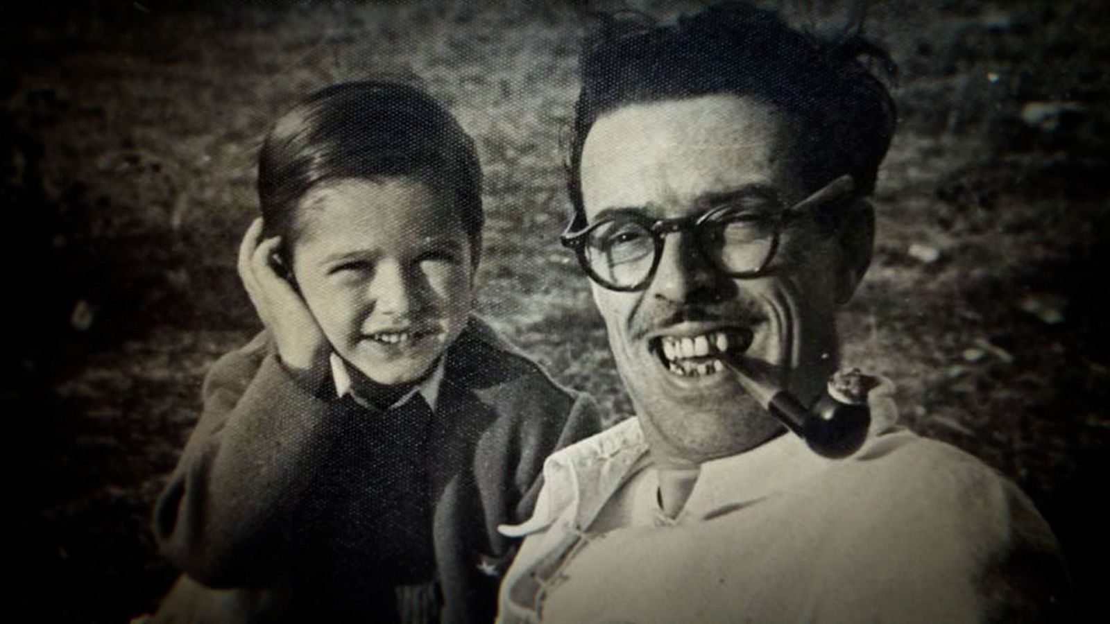 Antoni Campañà con su hijo Antoni en una de las fotos del archivo familiar
