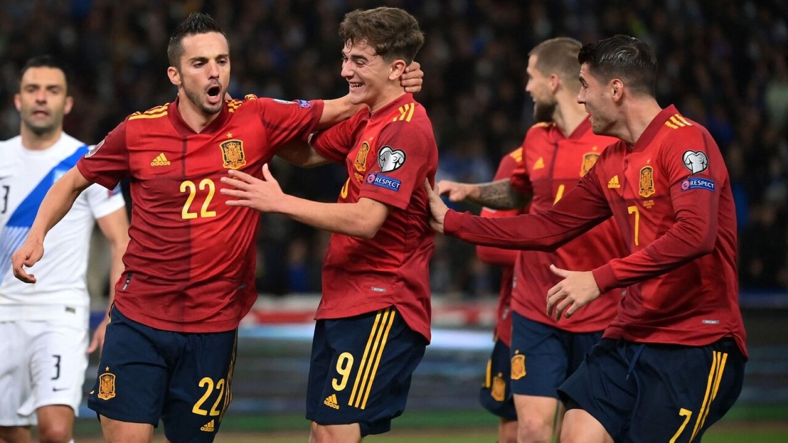 Selección Española celebrando un gol frente a Grecia