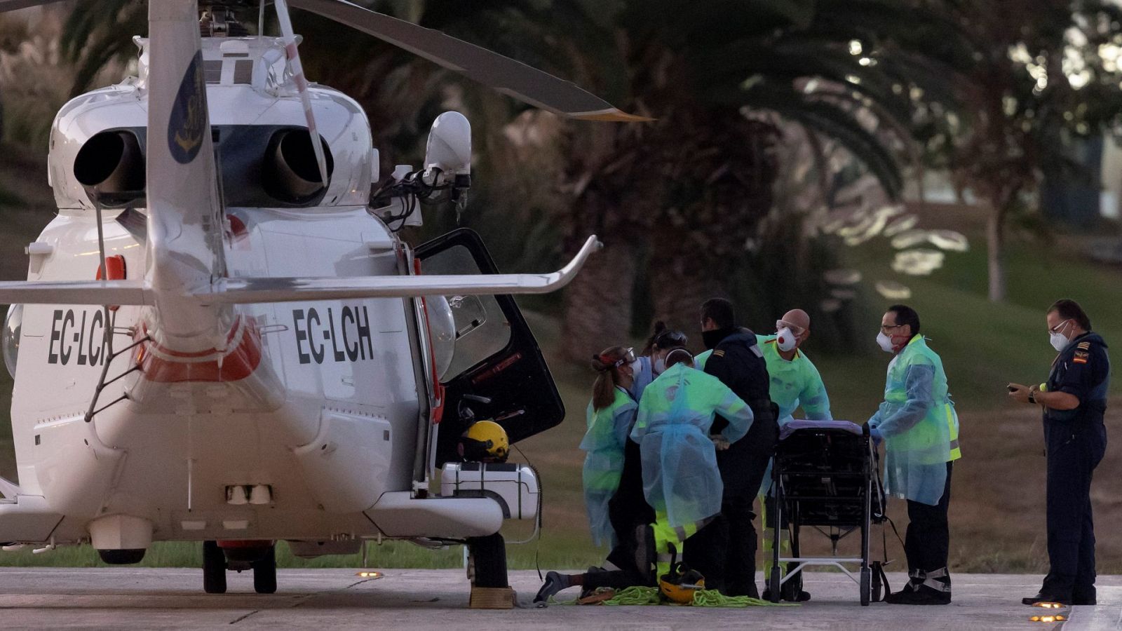 Salvamento Marítimo ha socorrido al sur de Gran Canaria a una patera a la deriva