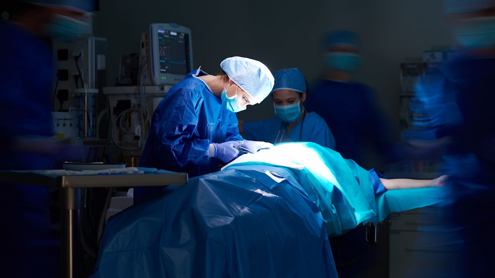 Existen pocos centros hospitalarios en el mundo con experiencia en este tipo de cirugías tan complejas.