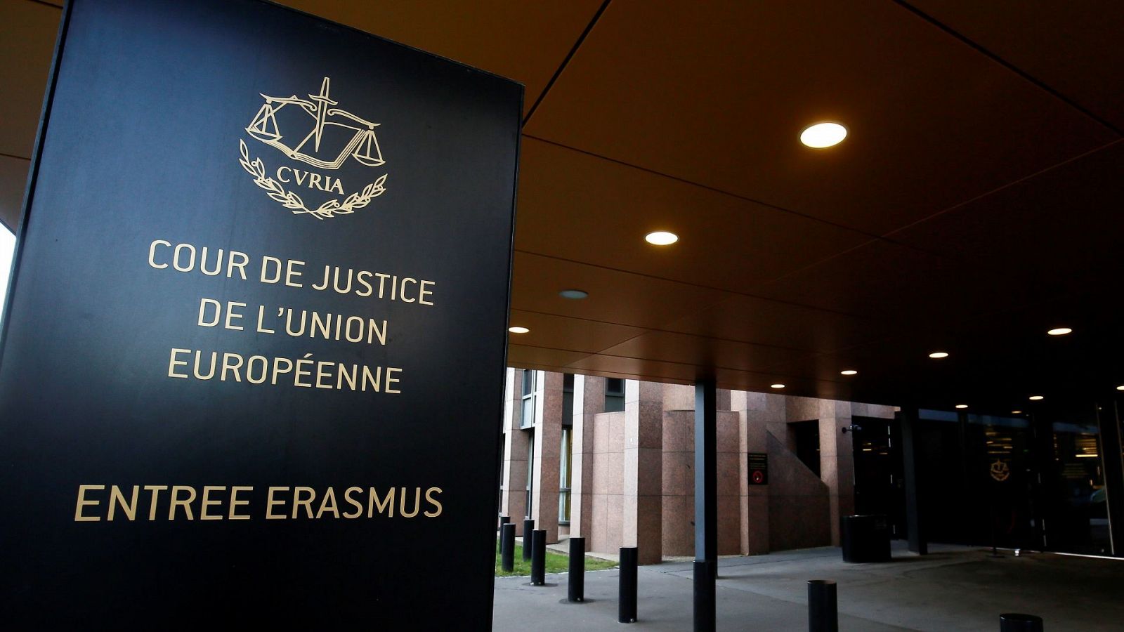 Entrada principal del Tribunal de Justicia de la Unión Europea