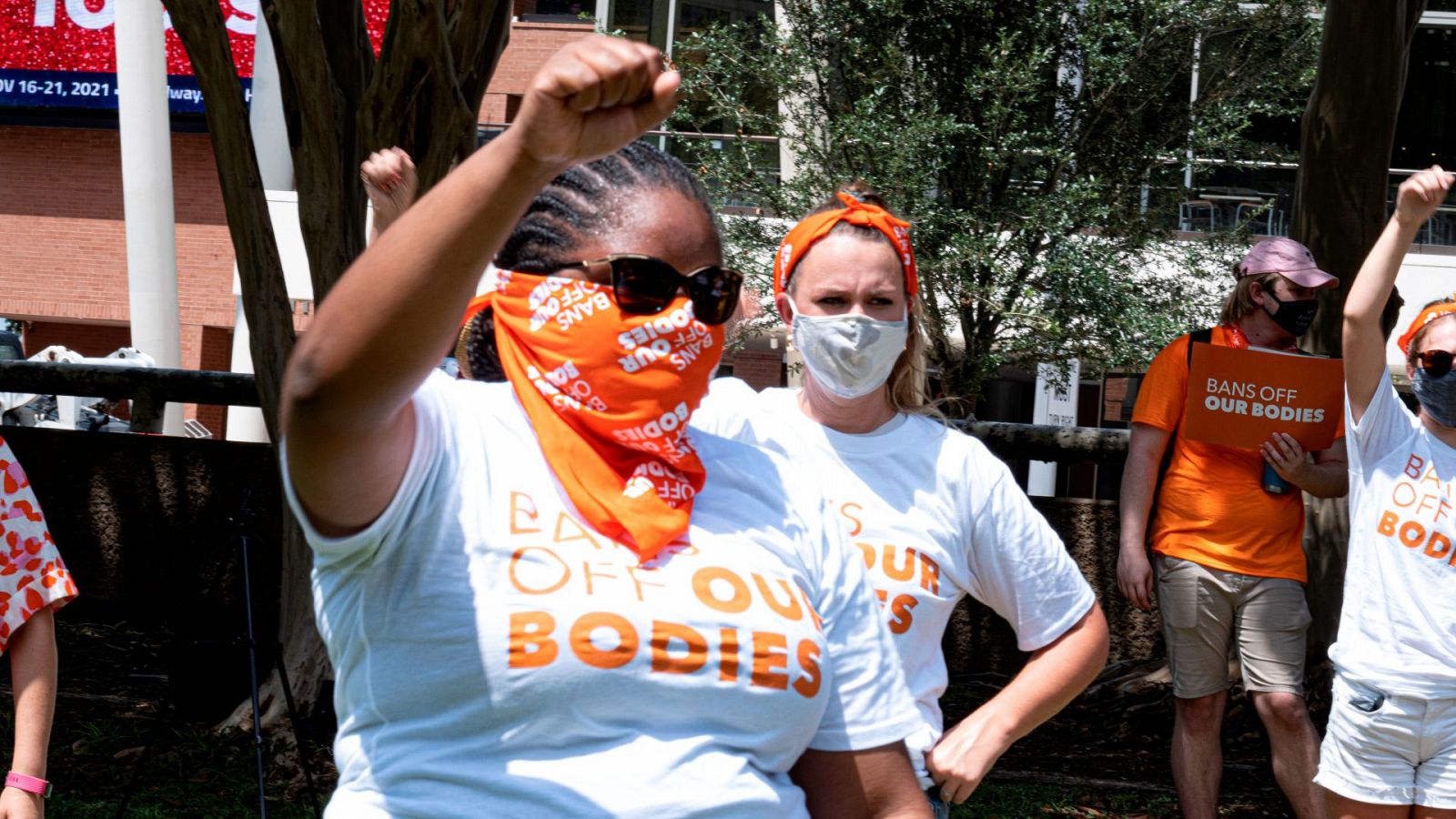 Un grupo de activistas protesta contra la prohibición del aborto en Texas, Estados Unidos