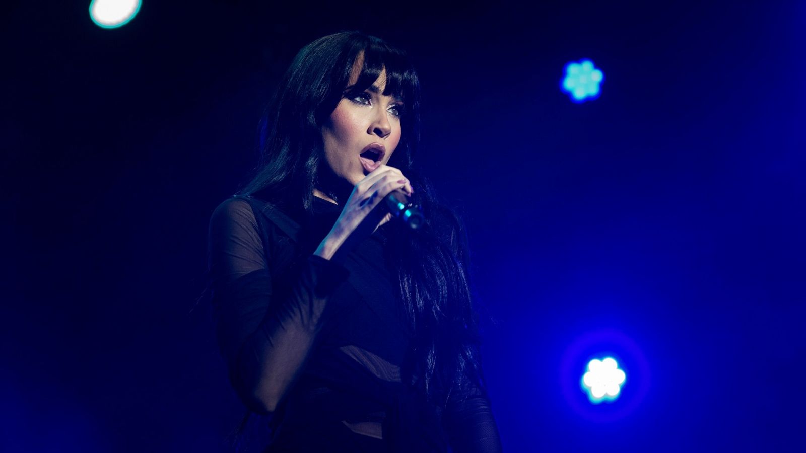 La cantante Aitana, durante el concierto ofrecido este martes en el Wizink Center, en Madrid