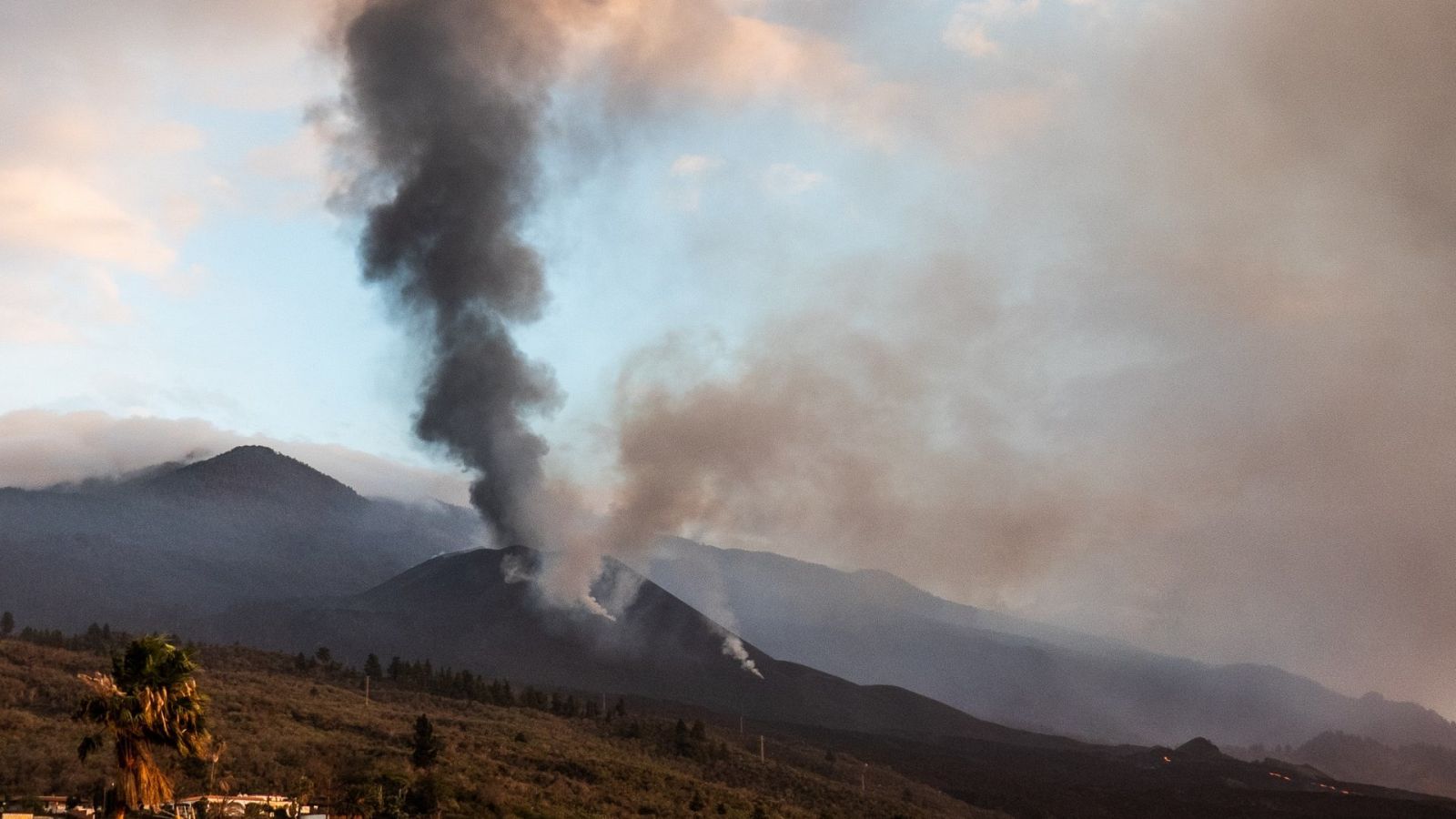 El volcán de Cumbre Vieja, en la isla canaria de La Palma